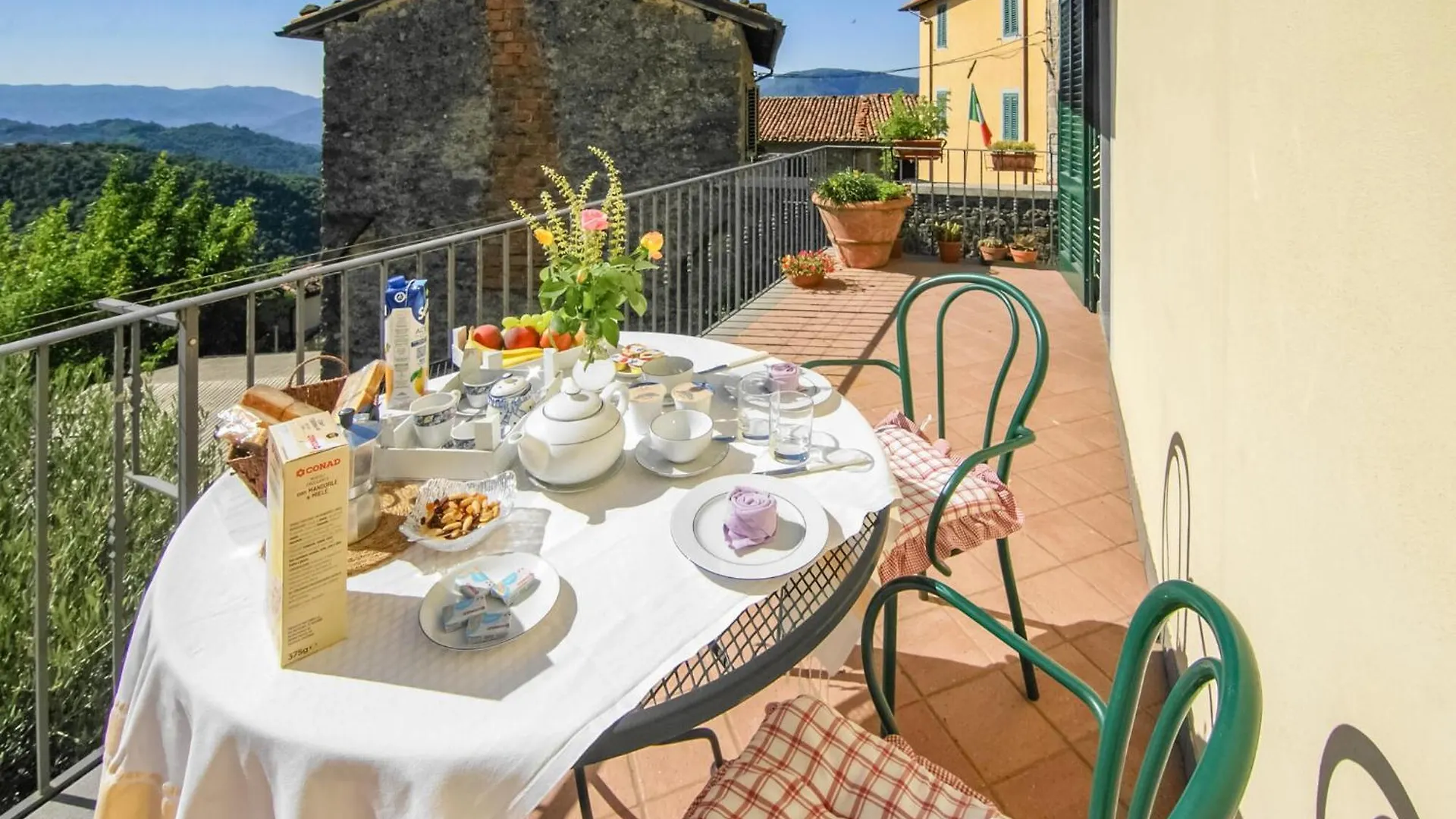 Amazing Home In Sommocolonia With Jacuzzi 0*,  Ιταλία